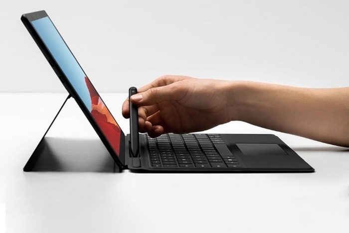 ΢ Win10X ɹ M1 MacBookLumia 